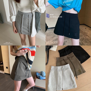 (WG) ADER SKIRT กระโปรงสั้น ผ้าดีมากก มีกระเป๋าล้วงข้าง ดีเทลเป็นซิปซ้อน **งานป้ายWG.WE🇰🇷**