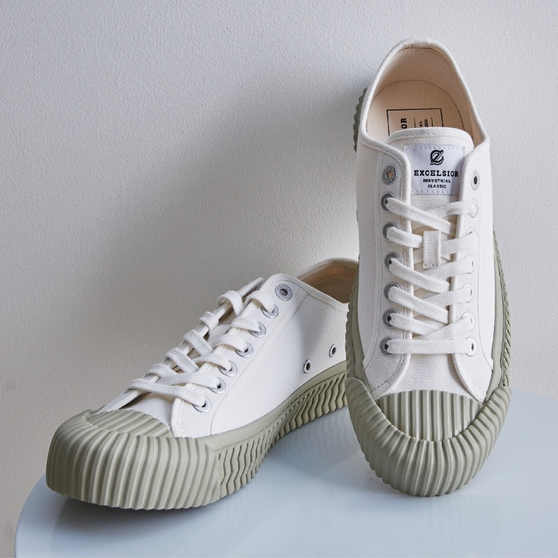EXCELSIOR รองเท้าผ้าใบ รุ่น BOLT PLUS LO สี STEAM WHITE