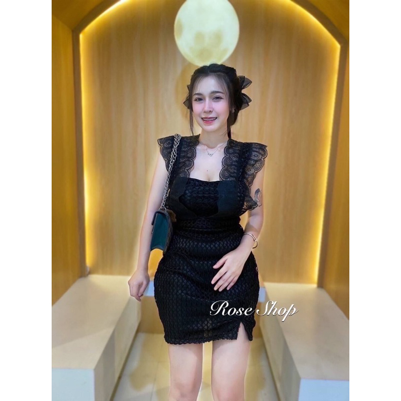 เดรสตาข่ายลูกไม้ (รุ่นผ่าหน้า)