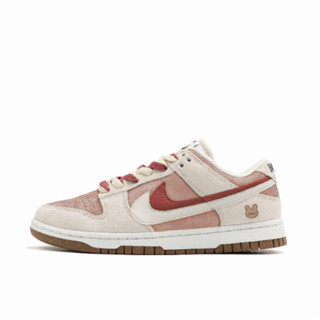 Dunk Low SE CNY สปอตวินาที