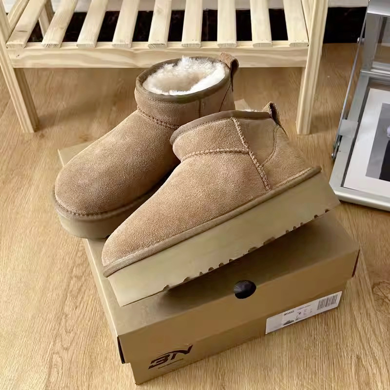 รองเท้าบูท กันหนาวบุขนแกะแท้100% bootหุ้มข้อสไตล์UGG รองเท้าบูทหนังแท้กันหิมะเสริมส้นสำหรับผู้หญิง