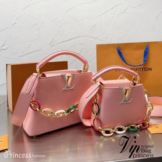 LV Capucines BB MM top handle with a multicolored chain on which gold-color links alternate / LV BAG พร้อมส่ง 2 ไซส์