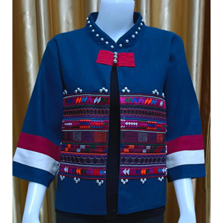 เสื้อคลุมอาข่า สีกรม แต่งผ้าลายปัก