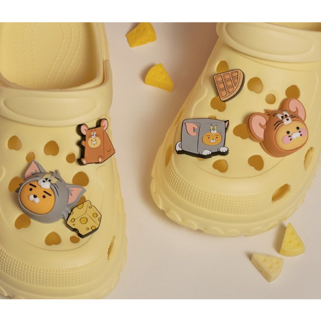(พร้อมส่ง) kakao friends x Tom & Jerry ตัวติดรองเท้า crocs jibbitz silicone charm