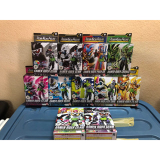 Rider kick figure (rkf) kamen rider EX-aid