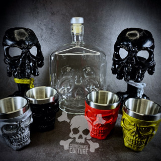 ของสะสม แก้วช็อตลายนูน กะโหลกยิ้ม Smiling Skull Shot Glass