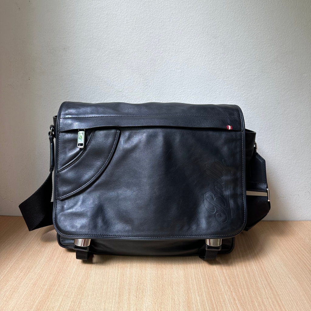 BALLY MESSENGER BAG SEAL