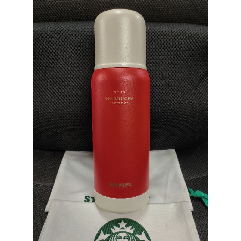 Starbucks Stainless Stanley Holiday white and Red Water Bottle 17Oz.