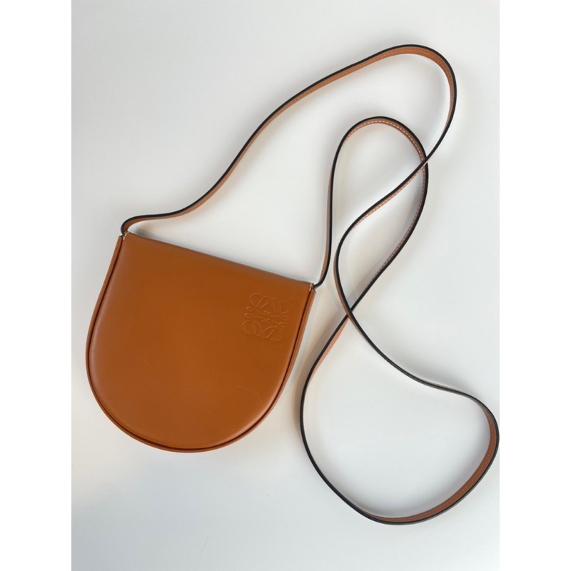 Loewe heel pouch bag ( used like new )