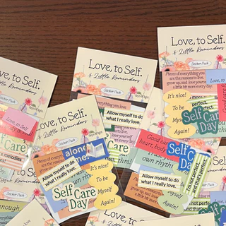 Love, to Self : Little Reminders Sticker Pack รวมสติกเกอร์ไดคัท random สี days of light
