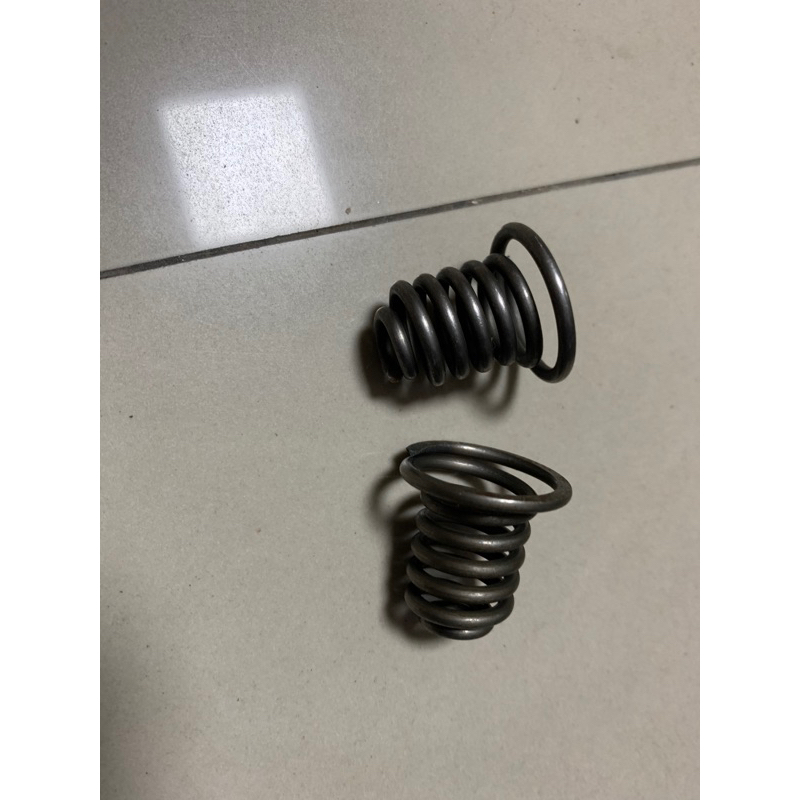 G33 สปริงก้นหอย เลื่อยยนต์ 5200 สปริงก้นหอย สปริงกันสะเทือน สปริงกันสั่น สปริง ก้นหอย เลื่อยยนต์ อะไหล่เครื่องเลื่อย