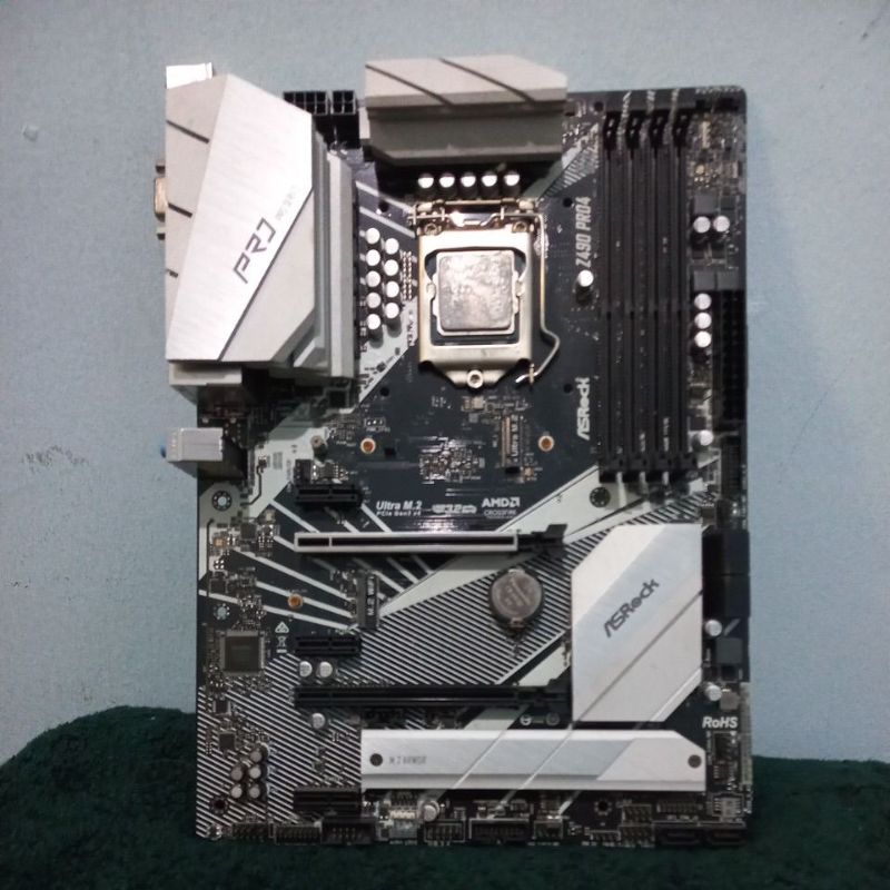 10700kf+z490 pro4มีฝาหลัง มือสองครับ