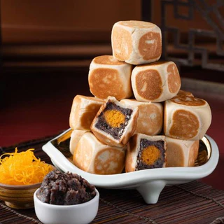 เปี๊ยะปุ๊บปั๊บ อร่อยซอย 8 คละไส้ 1 ห่อ มี 4 ชิ้น ขนมเปี๊ยะปุ๊บปั๊บ ขนมเปี๊ยะอร่อยซอย 8