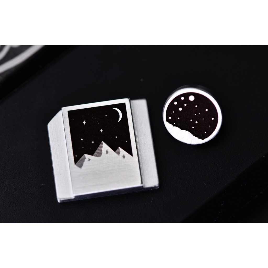 Hot shoe/Soft Shutter Release Button สี Silver ลาย Night