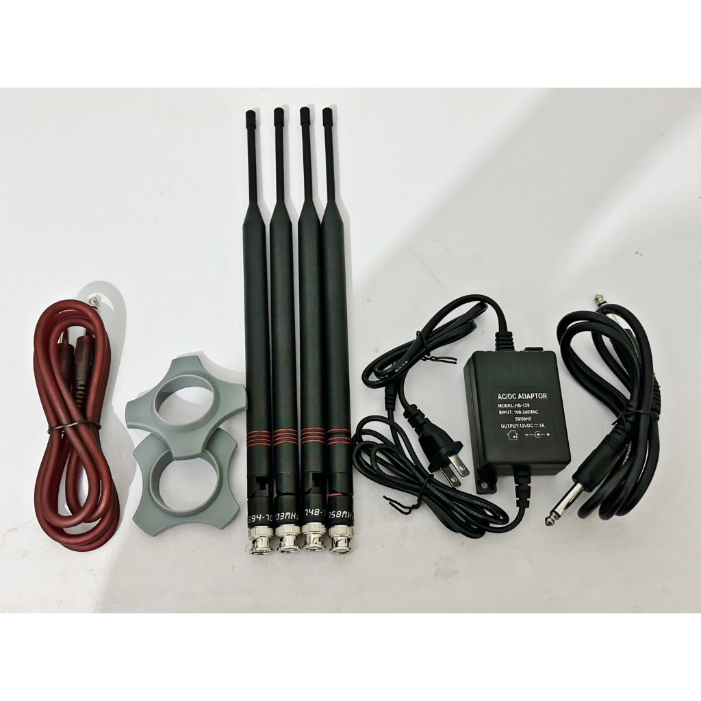 (รุ่นนิยม) AD4D+ คลื่น 694-758 MHz(2หน้าจอ) ปรับความถี่ได้ เสียงใสปลายซิปดีมาก รับสัญญาณไกล 70-100 เมตร ไมค์สำหรับพูด,ร้