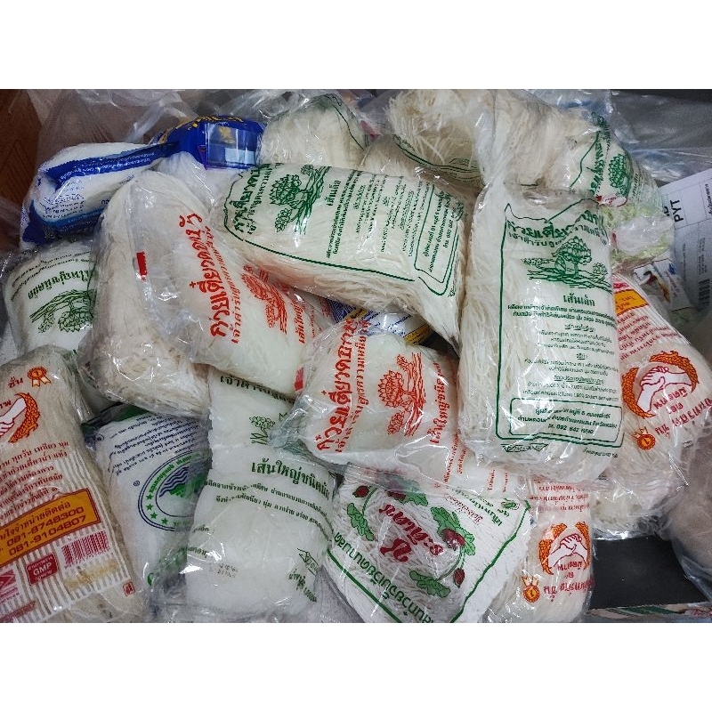 เส้นก๋วยเตี๋ยว เส้นเล็ก ตรา ดอกบัว ขนาด 1,000 กรัม X 1 ถุง