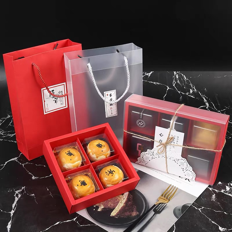กล่องใส่ขนมเปี๊ยะ / ขนมไหว้พระจันทร์ และอื่นๆ กล่องสีแดงสดฝาขาวขุ่น 4 ช่อง 10 ชุด/แพ็ค (กล่อง+ฝา)