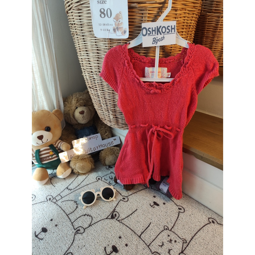 เดรสไหมพรมสีแดงแบรนด์ OshKosh รหัสDD288 ส่งต่อเสื้อผ้าลูกสาวแบรนด์มือสอง