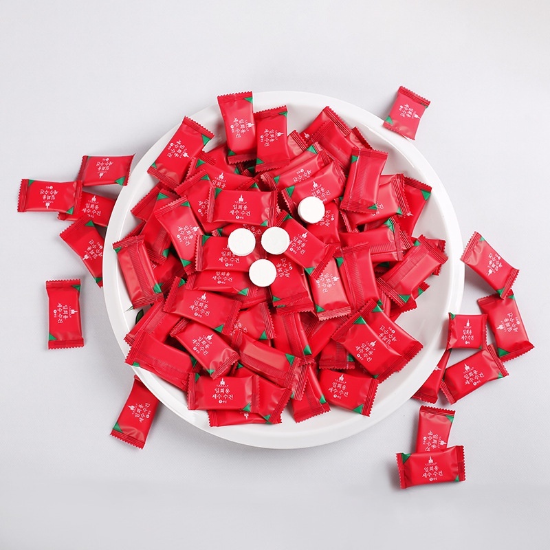 {ร้านคนไทย+ถูกที่สุด}ผ้าขนหนูอัดเม็ด ทิชชู่ท๊อฟฟี่ 20ชิ้น/ถุง พกพาสะดวก แบบใช้แล้วทิ้ง ขายดีมาก CN00