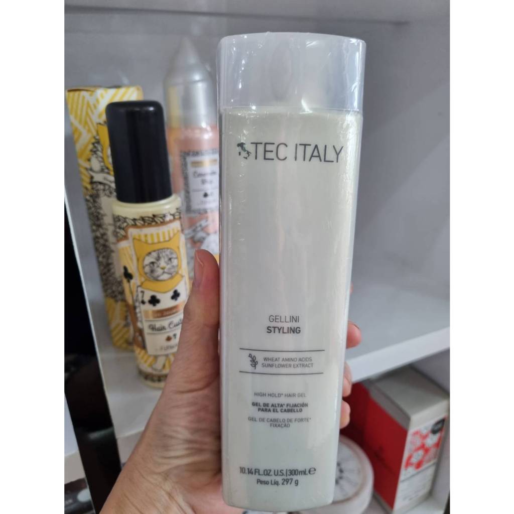 Tec Italy - Gellini High hold hair gel 300ml  เจลใสที่ให้ความอยูทรงเป็นอย่างมาก  มีความแห้งเร็ว fast dry เน้นสไตล์ wet l
