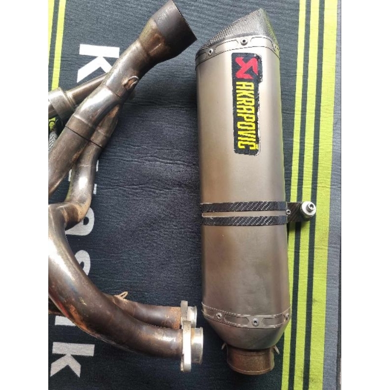 ท่อ akrapovic for Er6n ปี 12-16