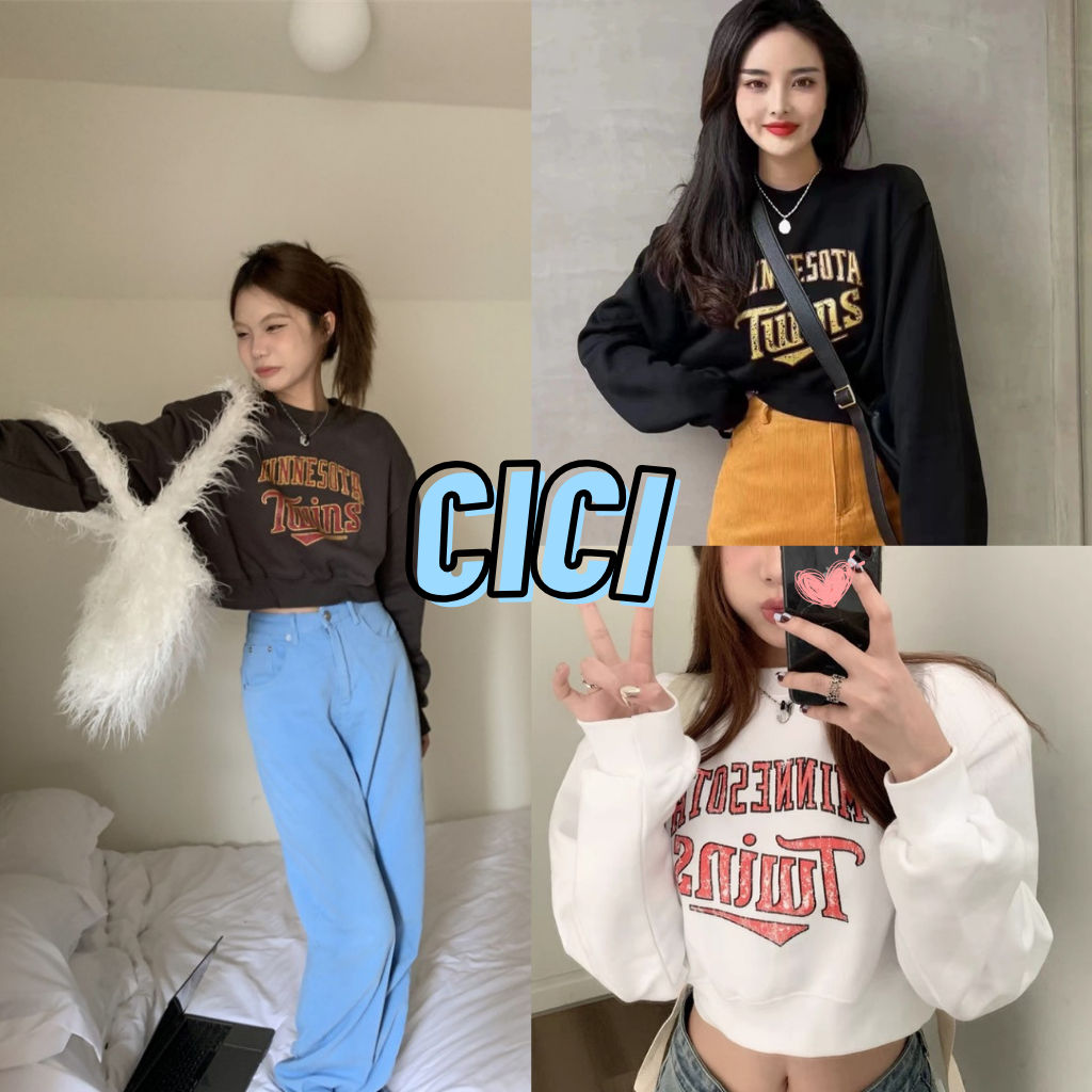 ส่งทันที Cici(NO. 3605)เสื้อครอปแขนยาว ทรงoversize สกรีนฟ้อน เท่มาก ลุคชิคๆ ควรมี