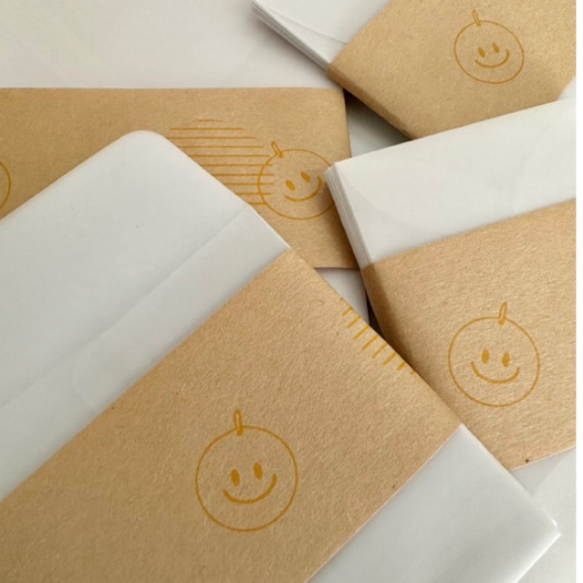 Water activated tape | เทปกระดาษกาวน้ำพิมพ์ลาย smiley face กระดาษน้ำตาล (ใช้น้ำในการติด)