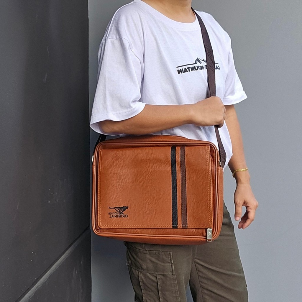 กระเป๋าสะพายข้างแนวนอน หนังPU งานเนียบ แบรนด์แท้ WOLVES ORIGINAL100% งานผลิตในไทย