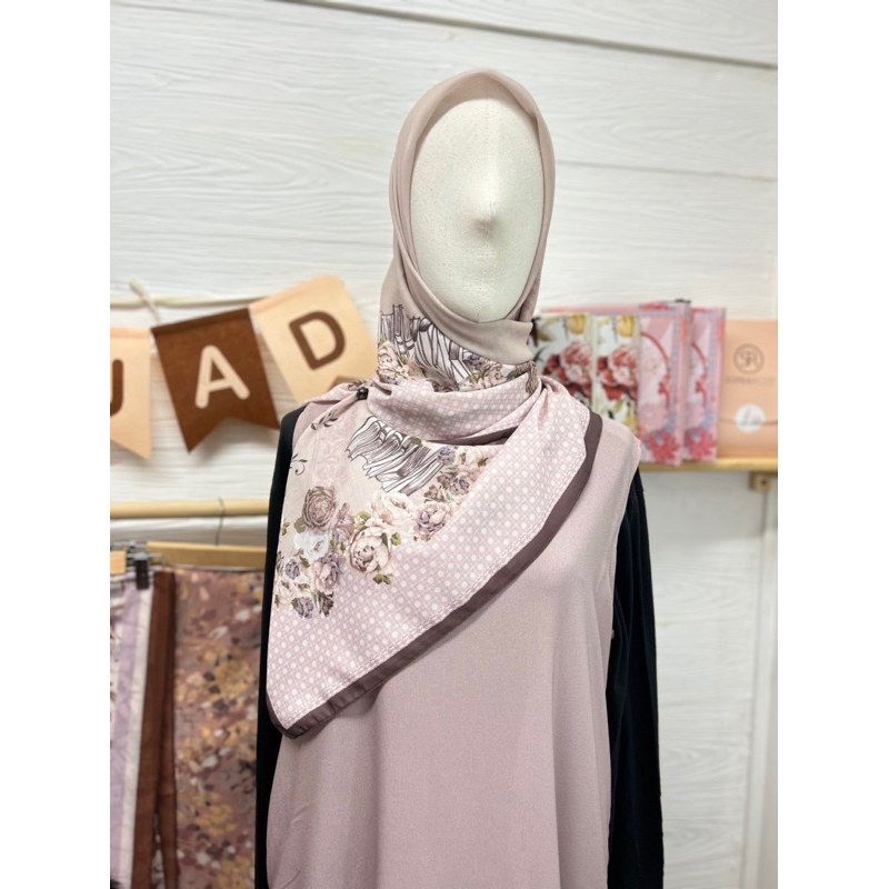 เดรสแขนกุดทรงเอ ใส่เป็นเอี๊ยมได้ Dress by Hijab Galeria