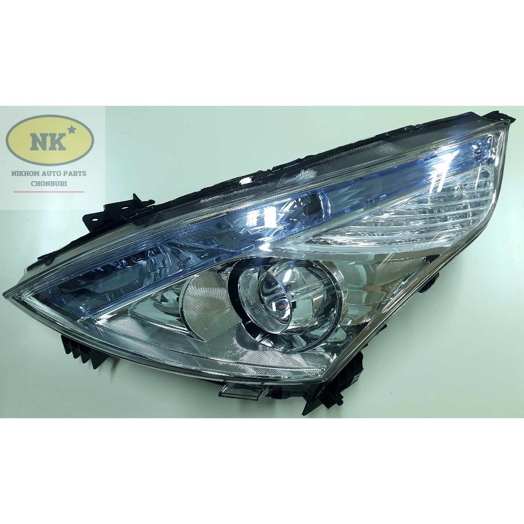 ไฟหน้า นิสสัน เทียน่า J32 11'-13' โฉม2 (รุ่นหลอดไฟซีนอน) / Nissan Teana J32 11'-13' (ราคาต่อข้าง)