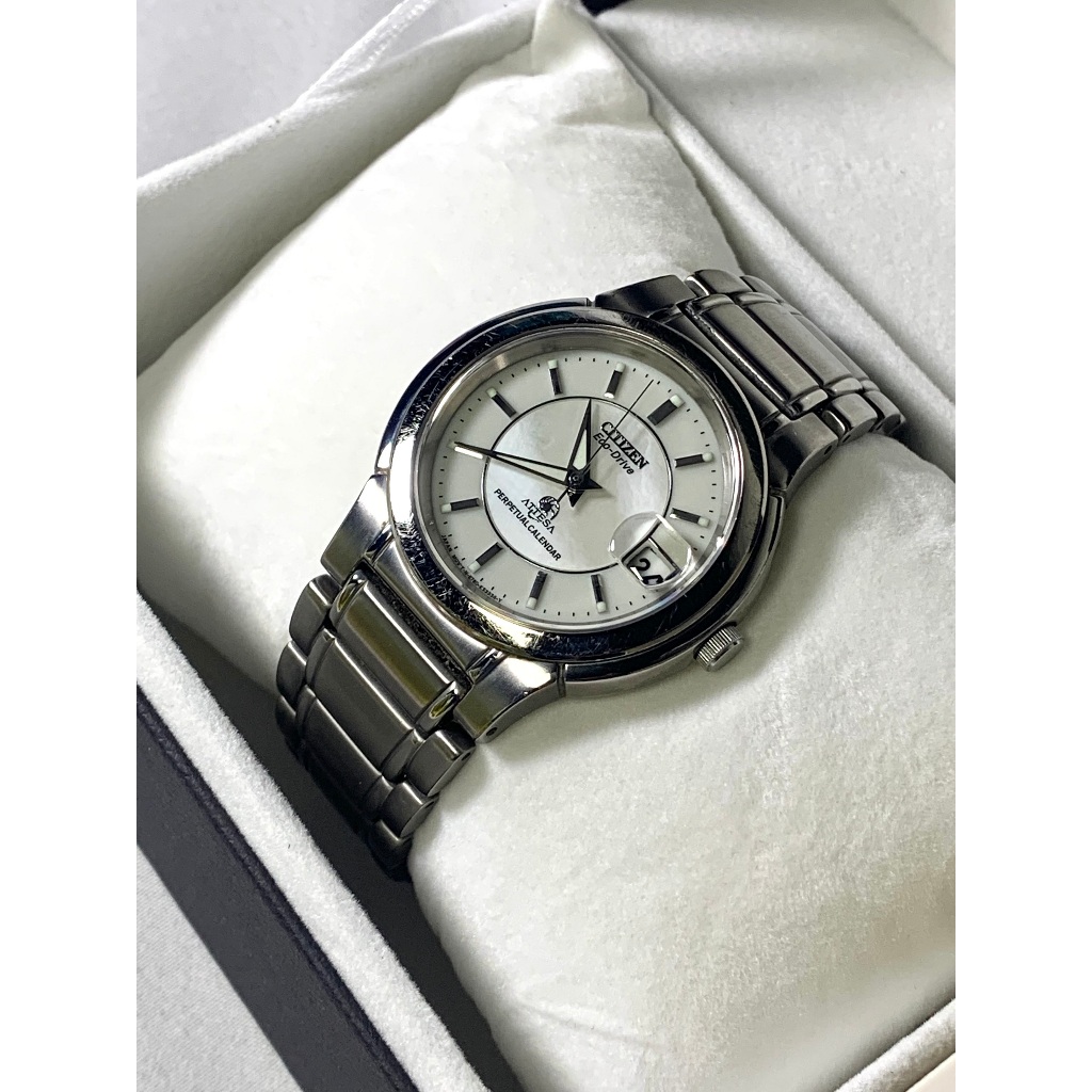 CITIZEN ATTESA Eco-DriveE760-K17683นาฬิกาควอทซ์ญี่ปุ่น100%ตัวเรือนและสายไทเทเนียมแบบหนาสีเงินเดิมๆหน้าปัดสีขาวมุกมือ2สวย