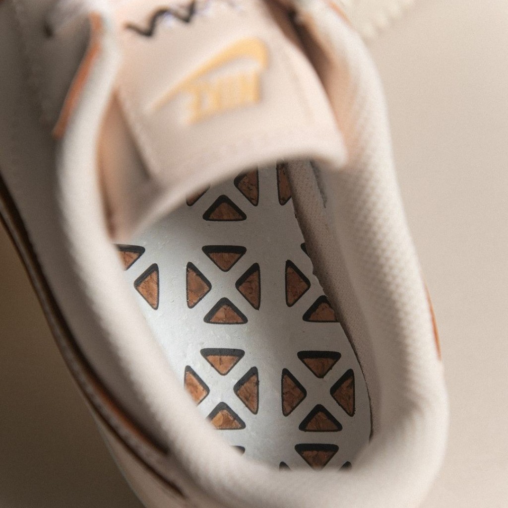Nike ไนกี้ รองเท้าผ้าใบ รองเท้าแฟชั่น W Cortez World Make Mexico FN7665-838 (4300)