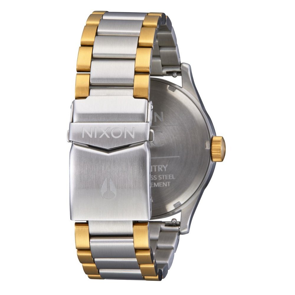 Nixon Tupac Sentry NXA13795196-00 นาฬิกาข้อมือผู้ชาย สายสแตนเลส Silver-Gold / Black หน้าปัด 42 มม.