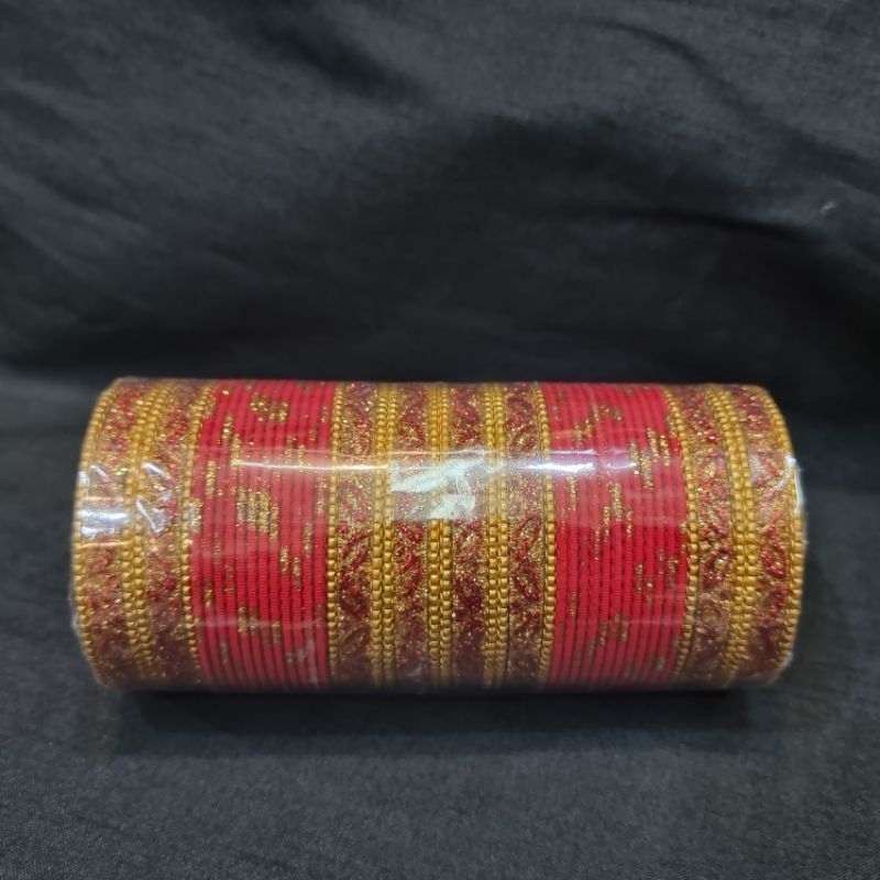 กำไลอินเดีย/สีๆ/ไซส์S,M,L ไม่แน่ใจขนาดวัดตามรูปแล้วแจ้งมานะค่ะ กำไลสวมงางเปิดไม่ได้  random design b