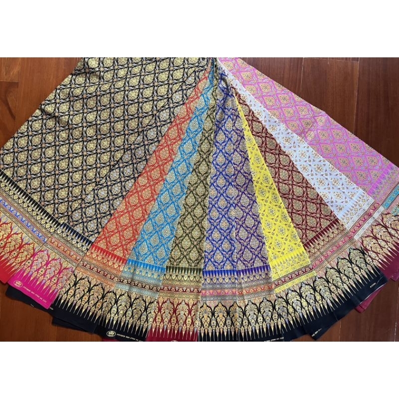 ผ้าเมตร คอตตอน100% ลายไทย พิมทอง เตียงนวด เดรส ชุดไทย ถ่ายพร็อพ หน้ากว้าง 42-44นิ้ว