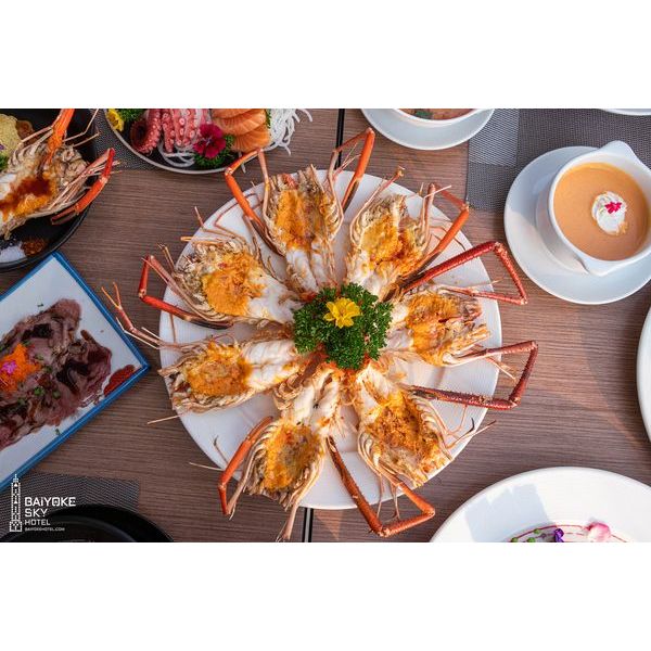 บุฟเฟต์ใบหยก ชั้น 81 ด้านใน Baiyok International Premium Buffet