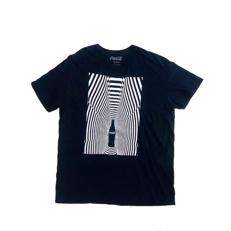 เสื้อยืดคอกลม COCA-COLA