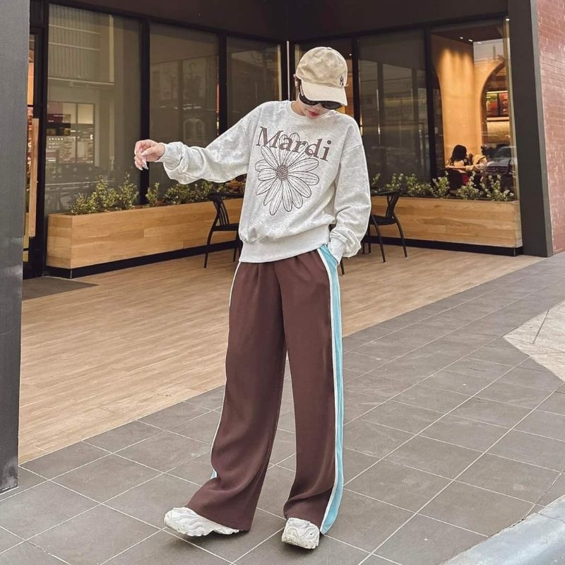 เสื้อแขนยาวสเวตเตอร์🌼 Mardi flower sweater