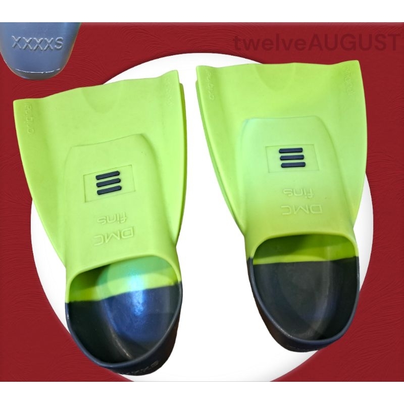 DMC Fins  ORIGINAL TRAINING FIN อุปกรณ์ฝึกซ้อมว่ายน้ำเด็ก มือ✌️ส่งต่อ
