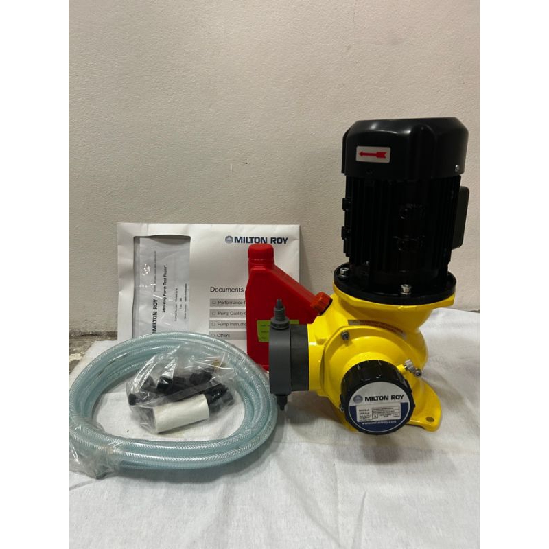 ปั้มสารเคมี  model : GM0005PRAMNN ยี่ห้อ Milton Roy จาก USA