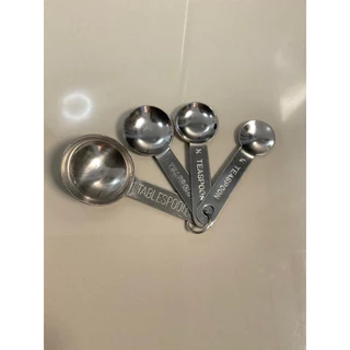 ชุดช้อนตวง สเตนเลสคุณภาพดี (4ชิ้น)
