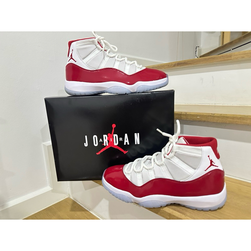 รองเท้าผ้าใบ Nike Jordan 11