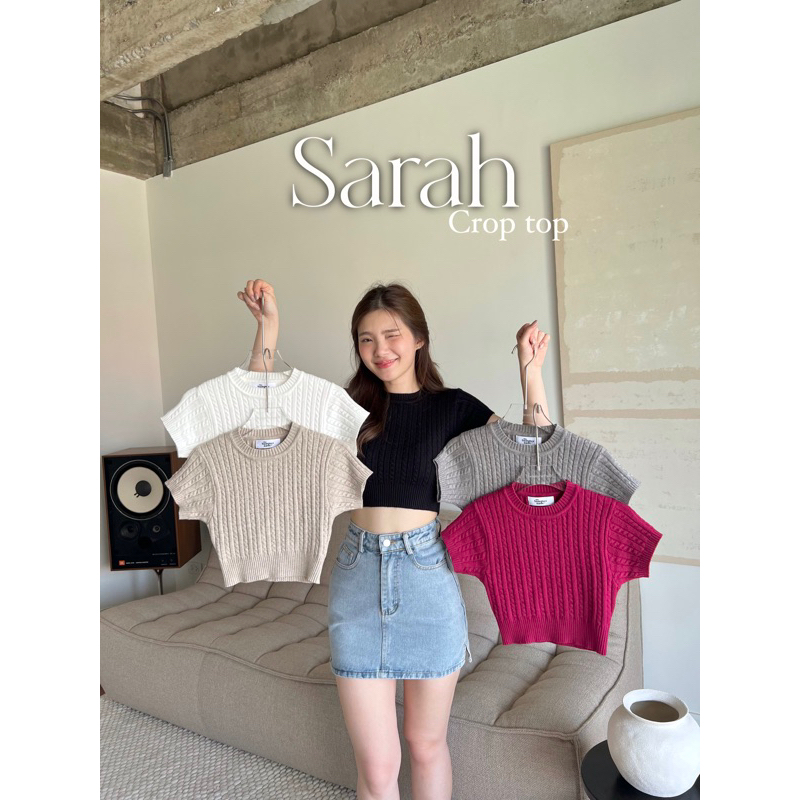 Thesummernade : Sarah crop top เสื้อครอปไหมพรมลายถัก