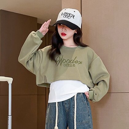 NEW เสื้อครอปไหมพรมแขนยาว คอกลม ใส่สบาย3สี #61628