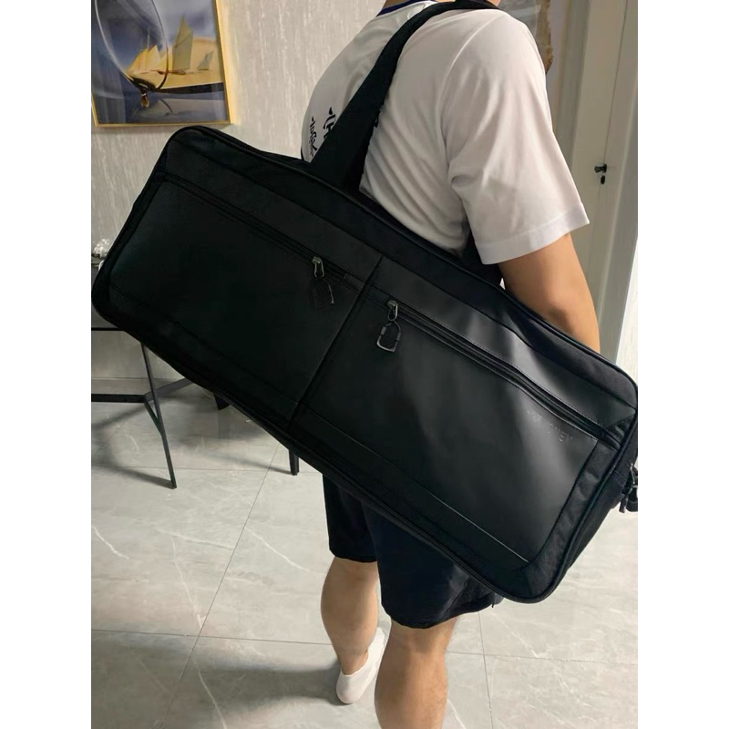 Yonex bag🖤 Black colour กระเป๋าสะพายแบดมินตัน