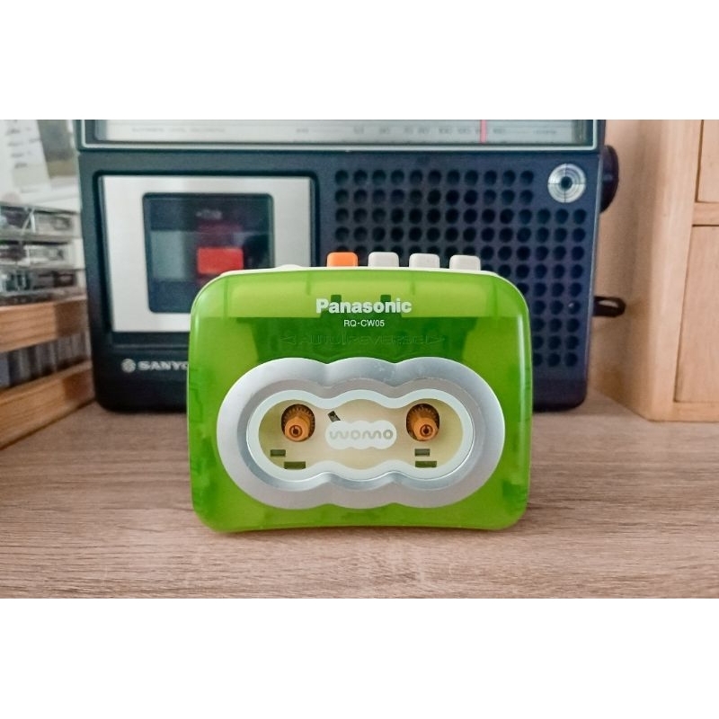 + เครื่องเล่นเทป Panasonic RQ-CW05 #สีเขียว (Cassette Player)