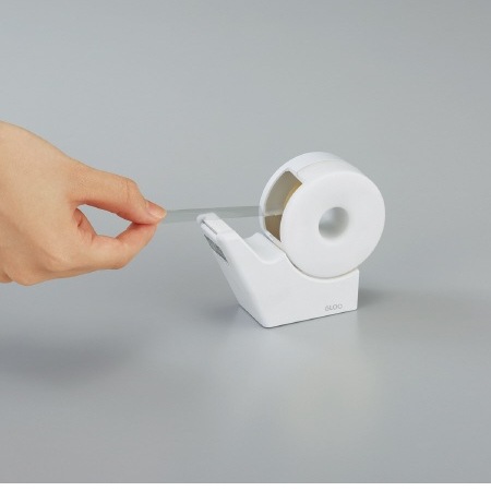 KOKUYO เครื่องตัดเทปกาวหัวดูด Handy Type ยึดกับพื้นผิวแนวนอนแน่น สามารถใช้งานได้ด้วยมือเดียว มี 2 ขนาด