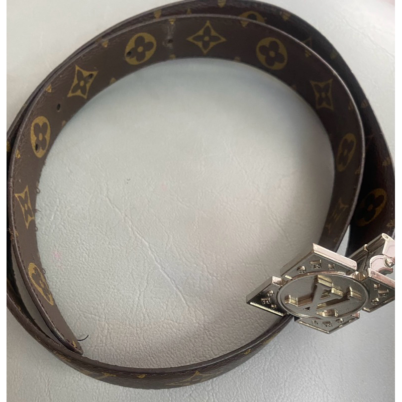 เข็มขัด LV ยาว39“ ลาย LV หนังpvc มือ2