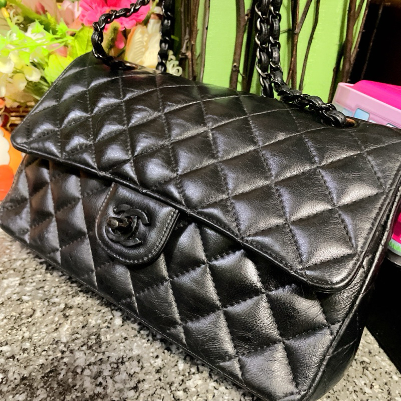 กระเป๋าสะพายหนังแท้ หนังแกะ Chanel Classic 10” สีดำ