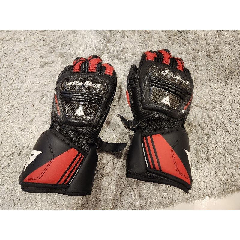 ถุงมือ dainese druid 4 leather ของแท้ สภาพ90% มีรอยตามรูปครับ